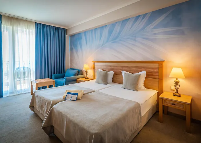 Dit Majestic BeachResort Hotel